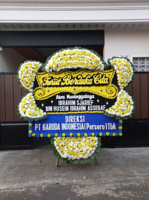 Papan Bunga Duka di Maduran